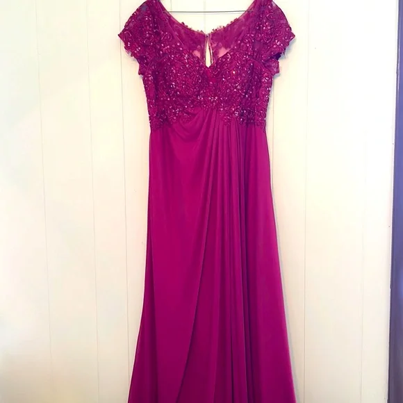 Azazie | Dresses | Beautiful Mother Of The Bride Dress In Mulberry |  Poshmark